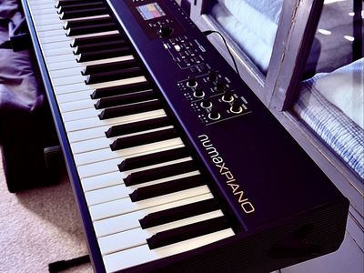 Studiologic Numa X 73-key Digital Piano with Hammer-action Keys