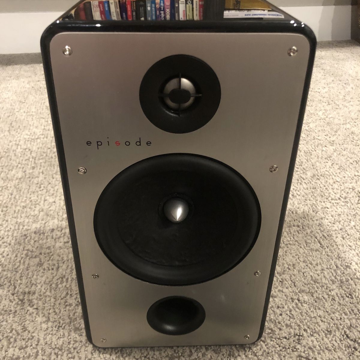 Episode Bookshelf Speaker ES-700 Mon-6