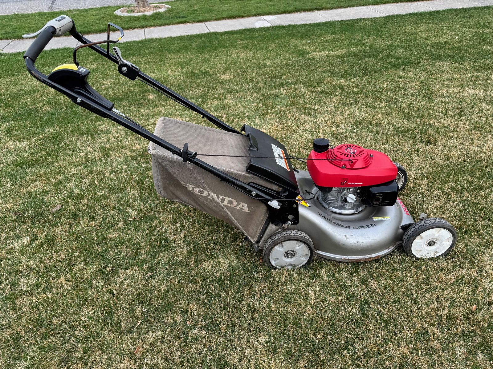 Honda LawnmowerHRR216 (5VXA)