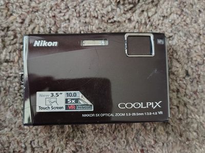 Nikon Coolpix S80 Digital Camera Black 14.1MP Touchscreen
