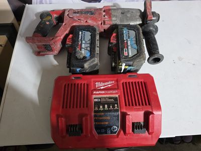 Milwaukee combo set 400$ OBO