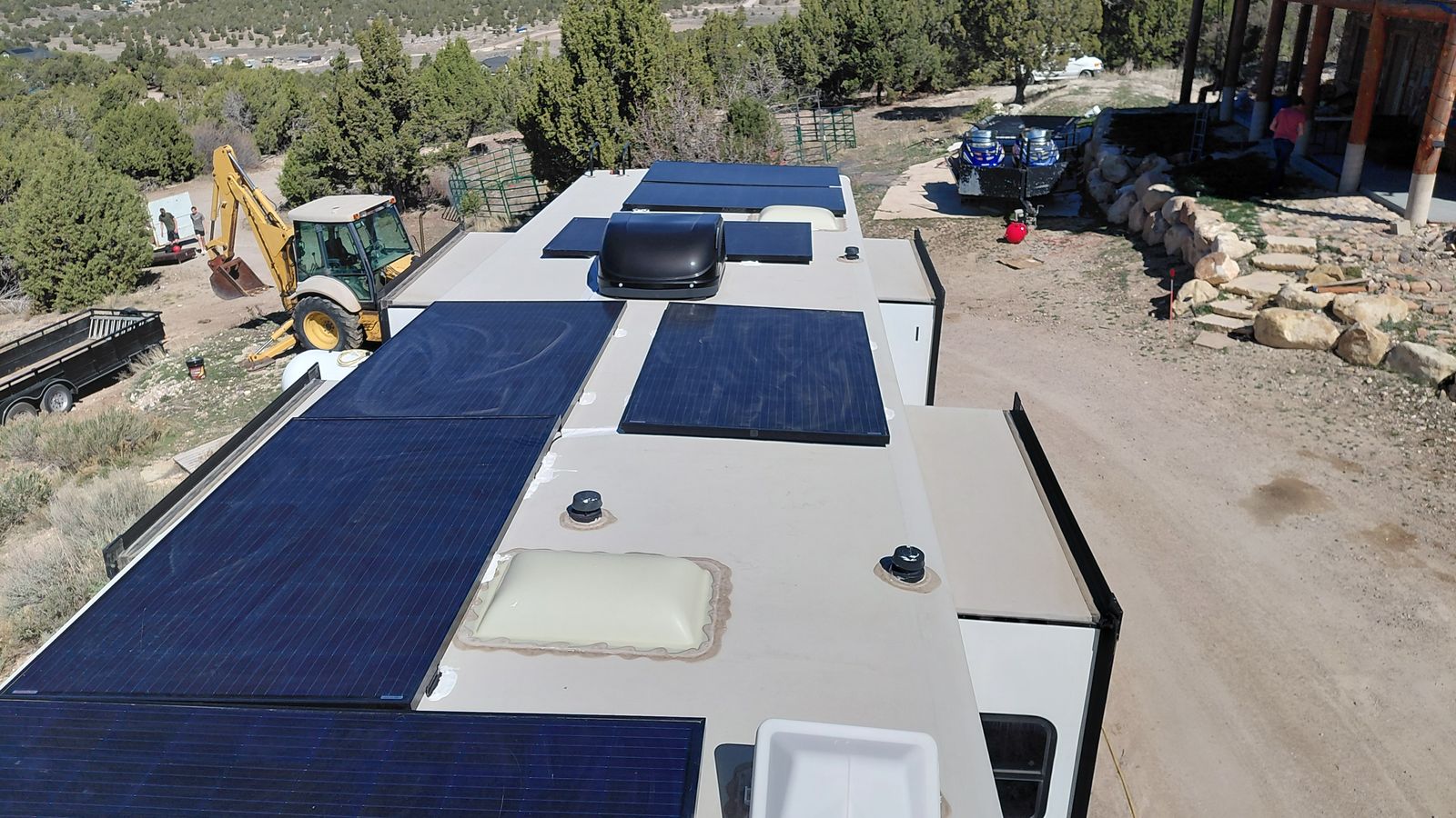 Solar panel battery inverter Rv fifth wheel trailer system