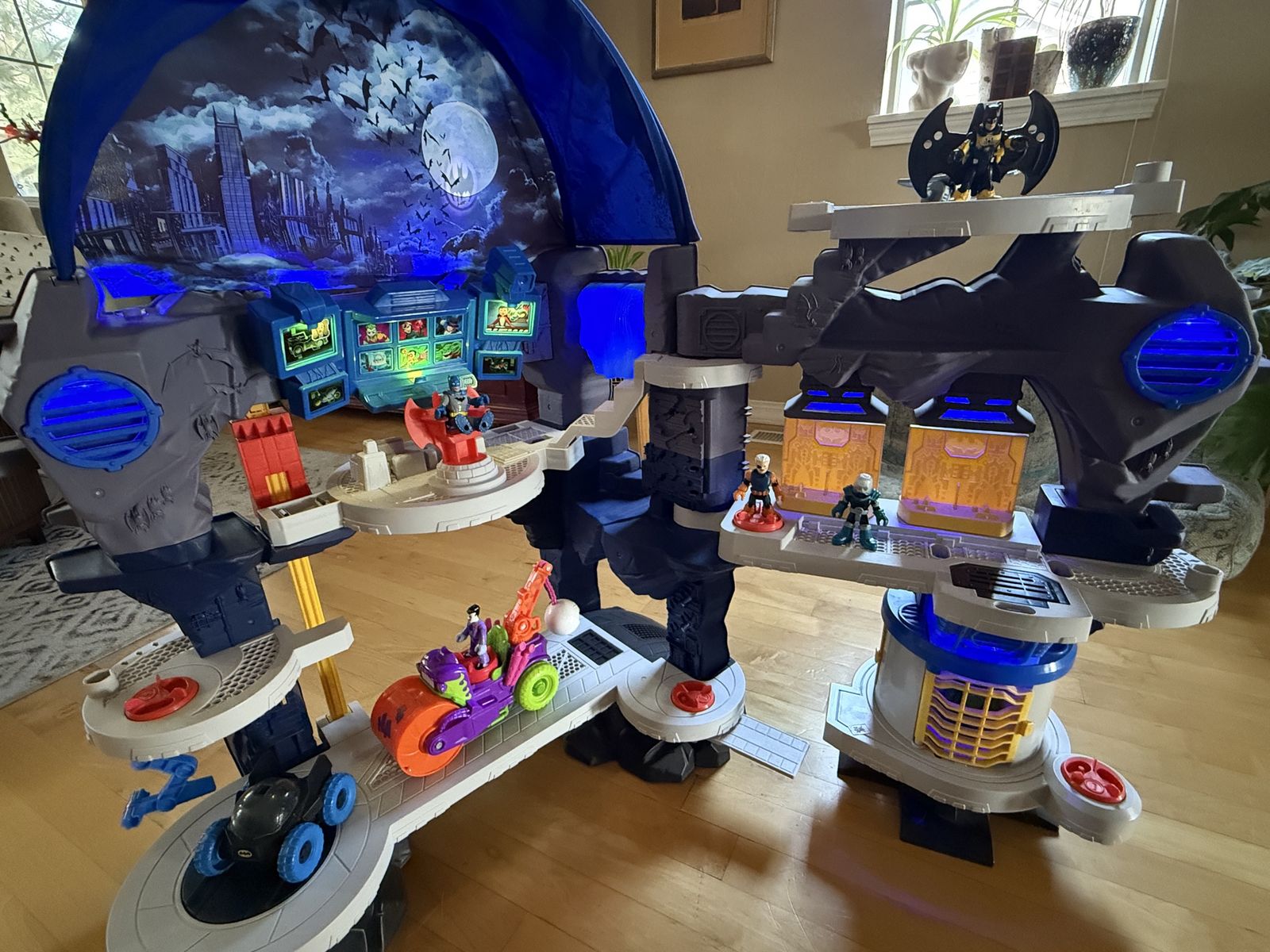 Imaginext DC Super Friends Batman Playset with various actions figures