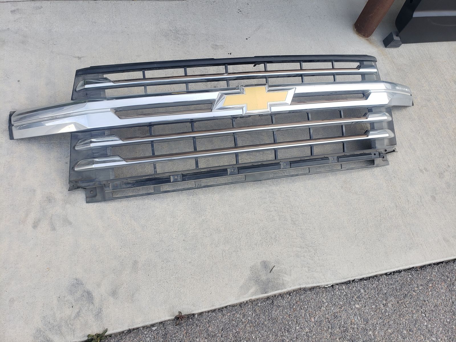 Brand new chevy grill