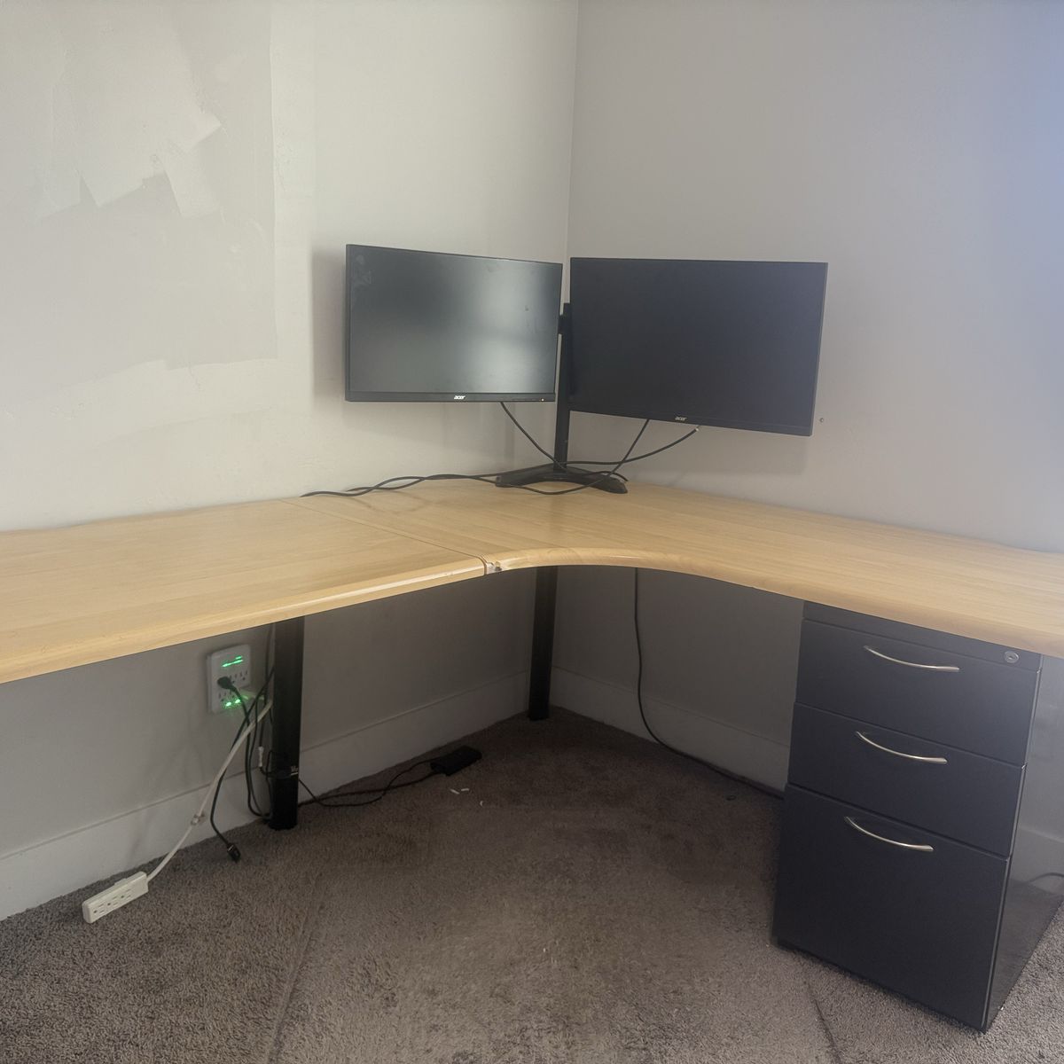 Good Condition Corner Desk