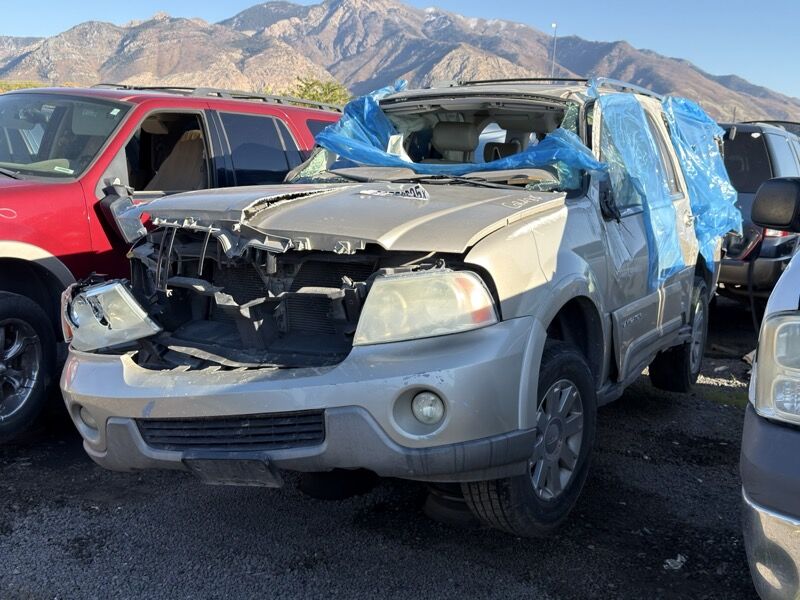 2004 Lincoln Navigator Parts