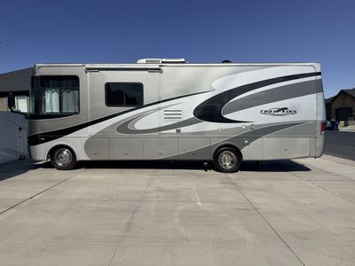 2005 R-Vision Trail-Aire Class A motorhome