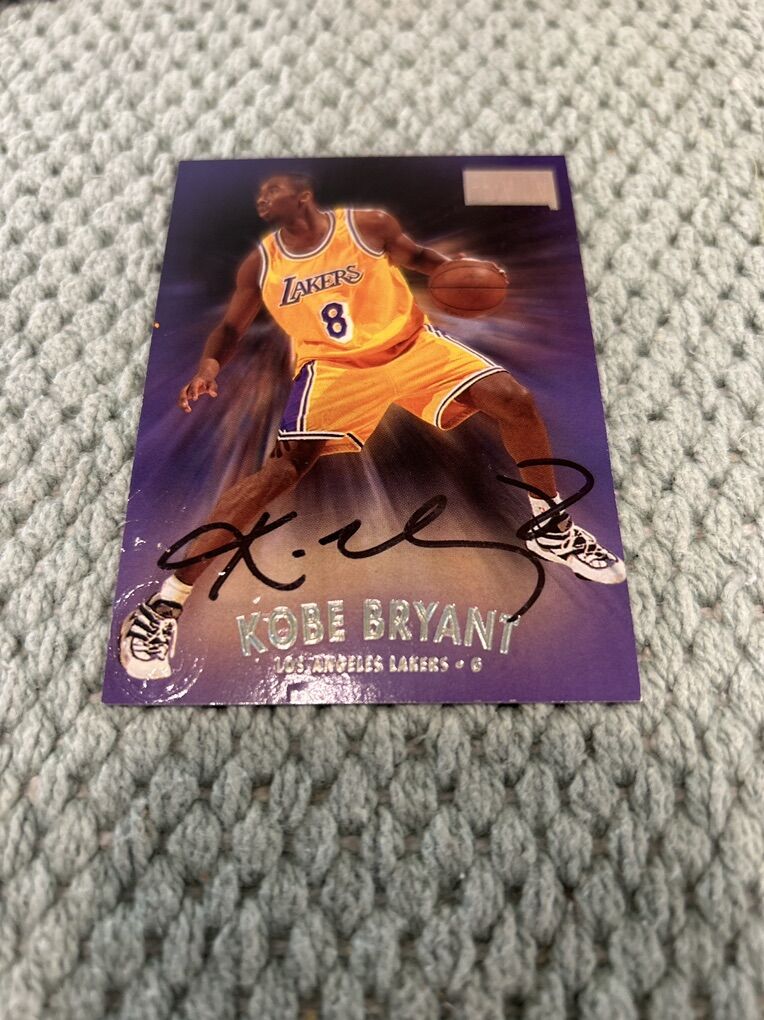 Kobe Bryant Autograph Certified Rookie Auto Coa