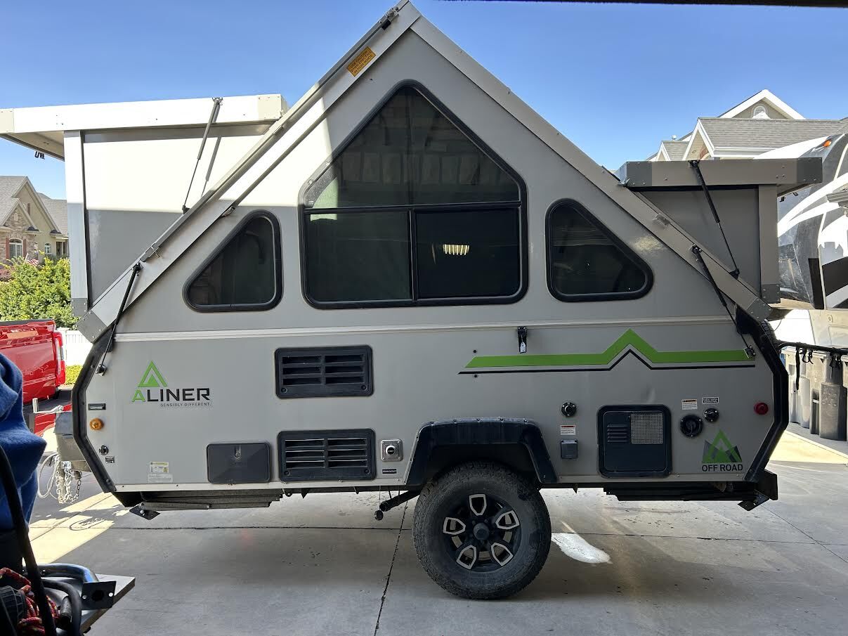 2022 Aliner Classic RV Off road package Trailer in excellent shape.