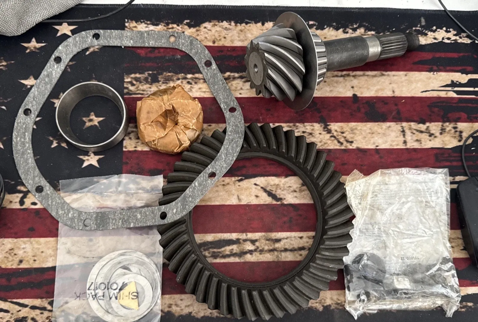 Share E3TZ-3222-H 10-Bolt Ring & Pinion 87-91 F-150 F-250 Front D7TZ-3222-A 2520-01...