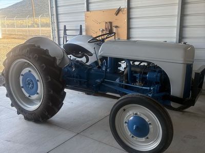 9 n ford tractor