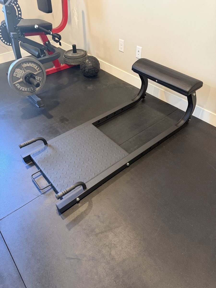 Hip Thrust Machine/bench