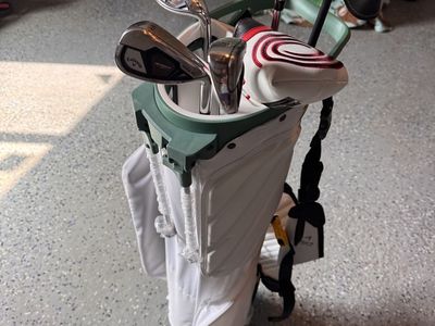 Callaway men’s right hand golf set