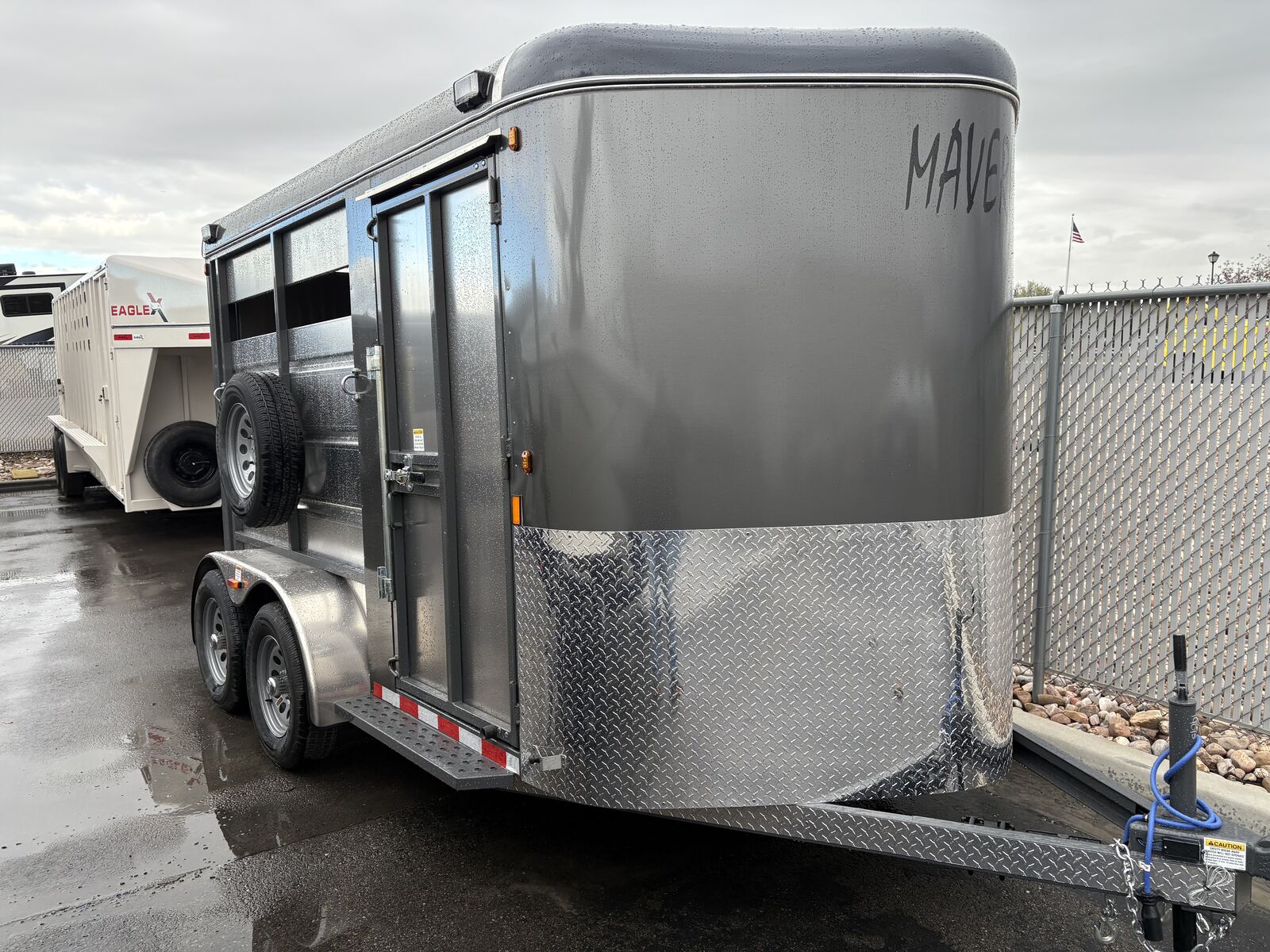 2026 Maverick 2H 13' High Side