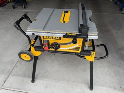 10” DEWALT Tablesaw W/Mobile Stand