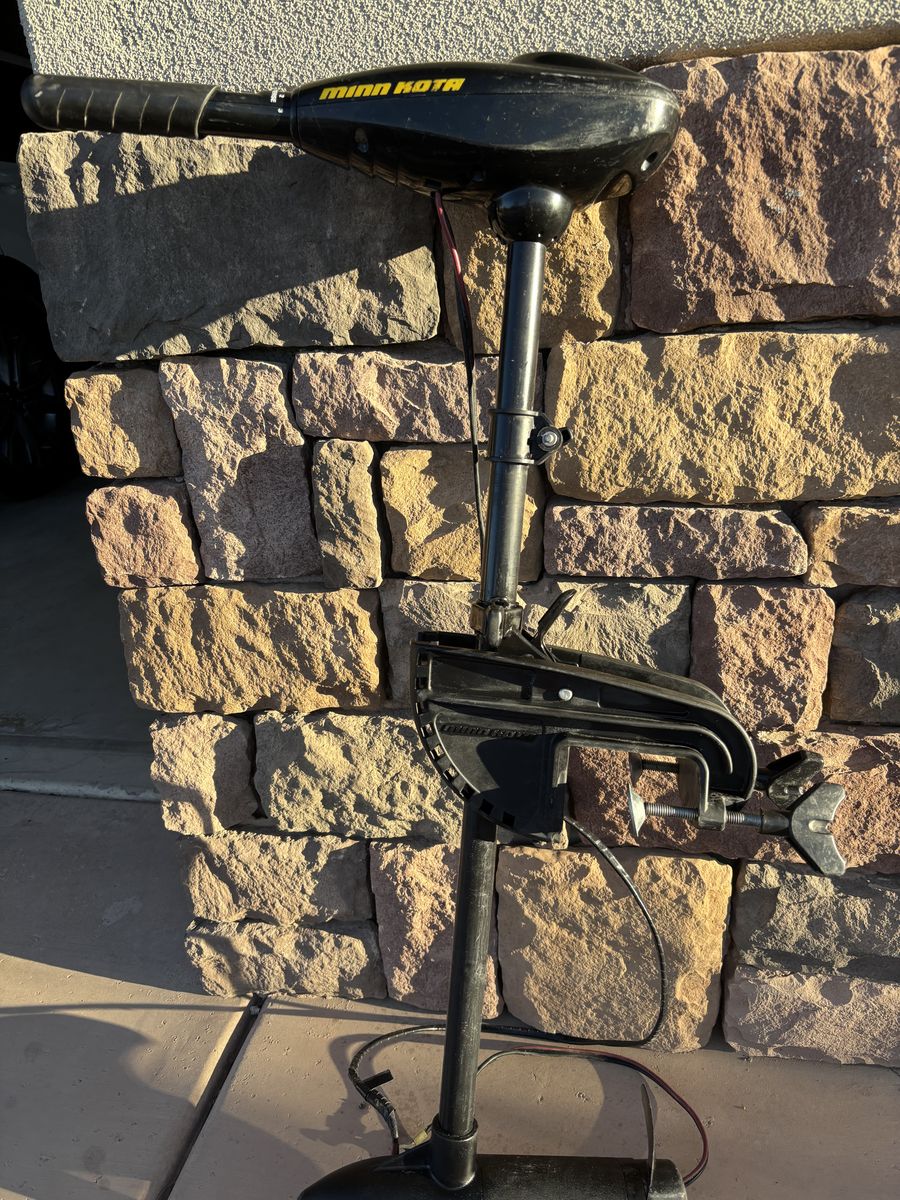 Minn Kota 30lb electric trolling motor