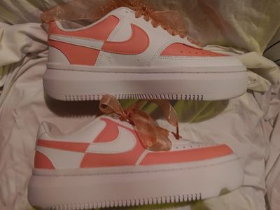 Nike woman's shoes
