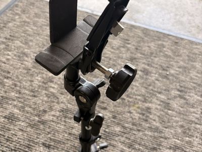 Black bongo stand for seated play