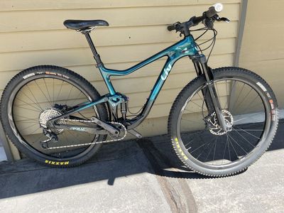 Great buy on a high-end Women's MTB