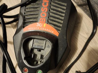 Bosch 30 minutes power tool battery charger