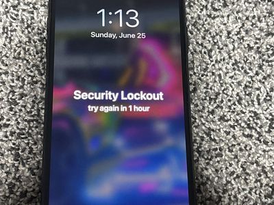 iPhone X (cracked back)