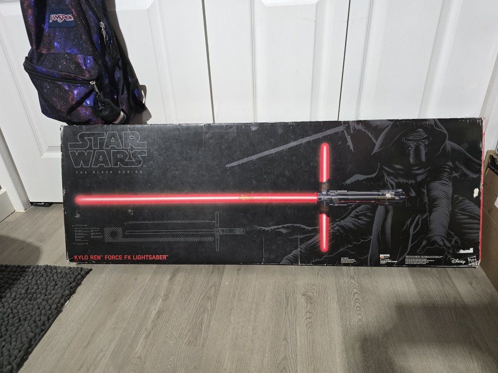 star wars the black series Kylo Ren force FX lightsaber