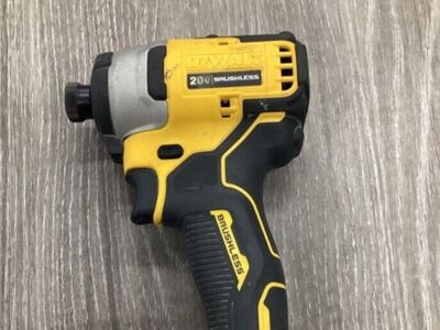 DEWALT DCF809 20V IMPACT DRIVER