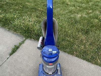 Hoover WindTunnel 2 Rewind Bagless Upright Vacuum Cleaner
