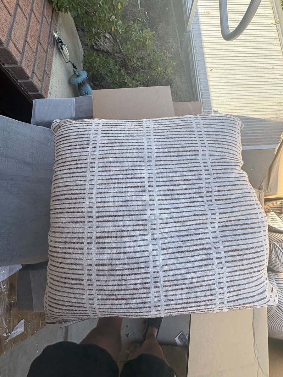 Set of 4 Bassett Design Custom Pillows