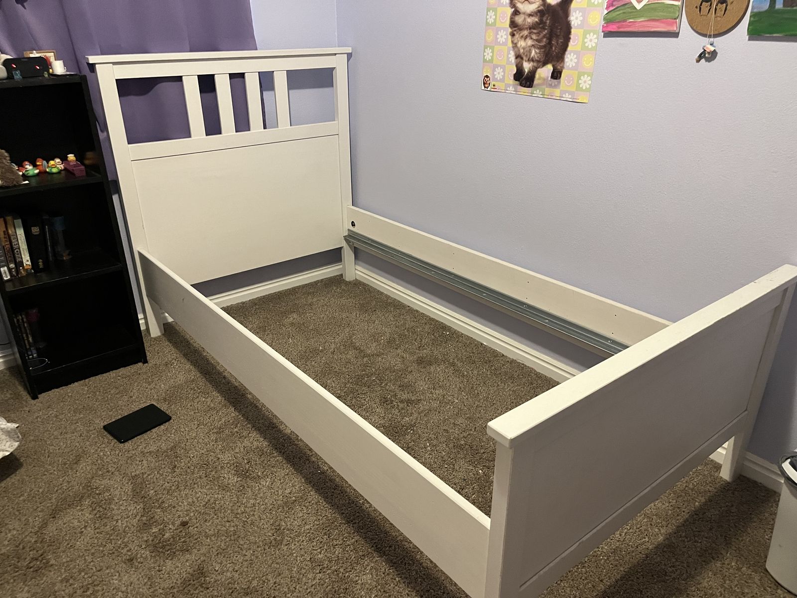 IKEA Twin Bed Frame – Sturdy & Reliable