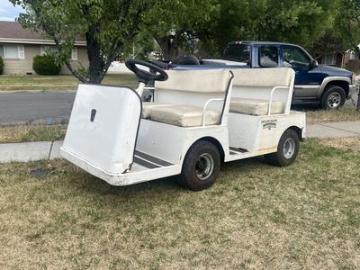 Taylor Dunn 2009 4 person golf cart