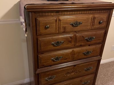 BIG Wood Dresser with 6 Drawers - Spacious Storage Solution for Bedroom