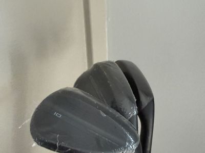 New Titleist SM10 Jet Black Wedge Set