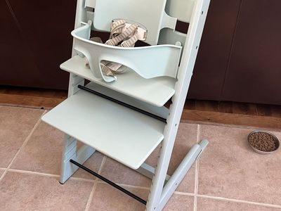 Stokke Tripp trapp baby high chair