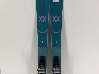 2027 Volkl Women's Mantra 88 w/ Marker Squire 11 TCX Demo Bindings