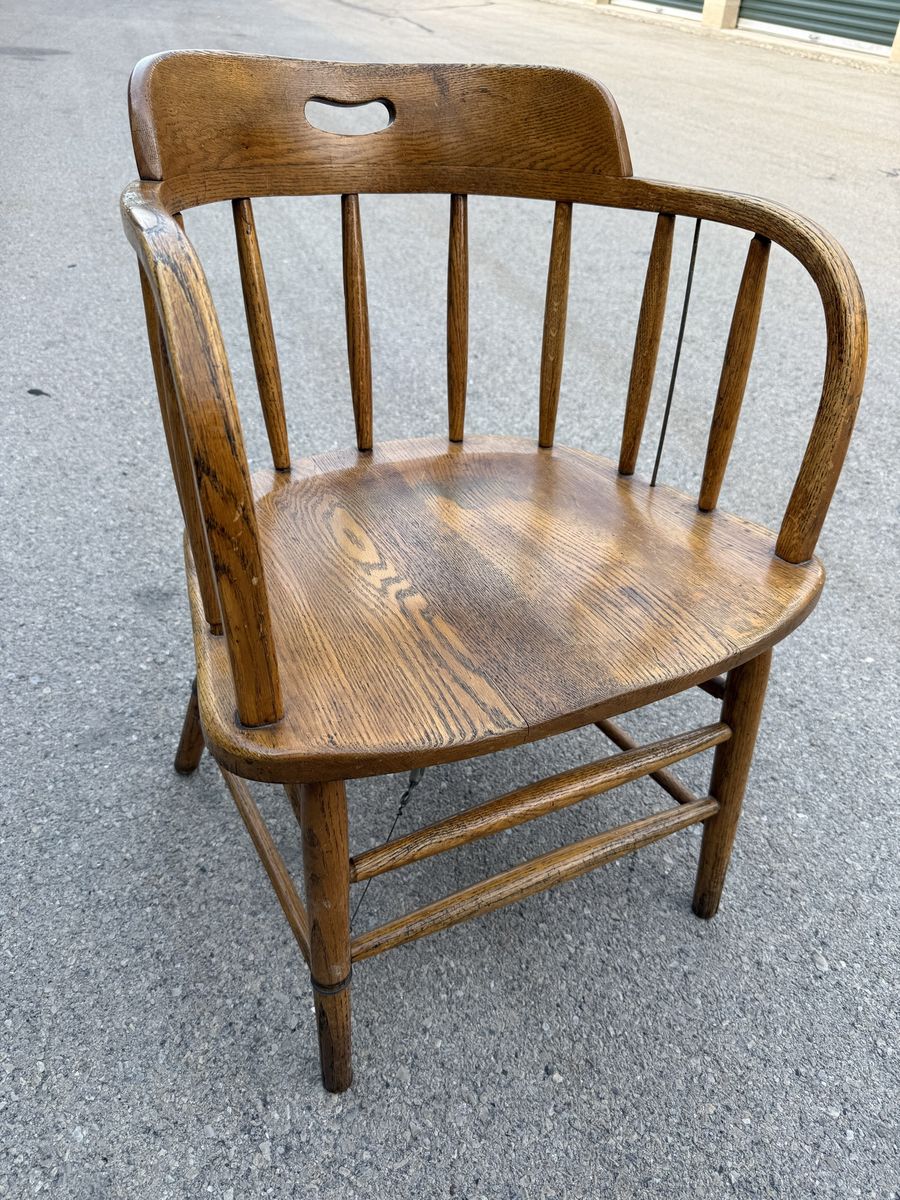Vintage High Point Bending & Chair Co. Siler City NC 150 Light Oak Captain’s / Banker Chair