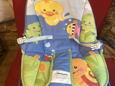Baby bouncer seat