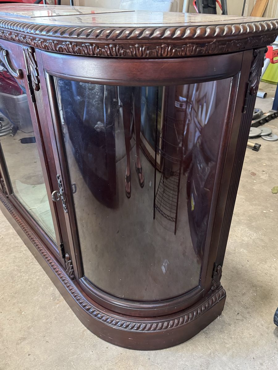 Main image 3