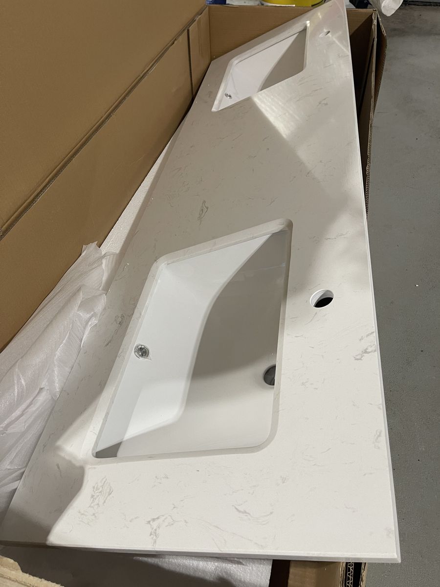 New Quartz countertop 72in x22in wide
