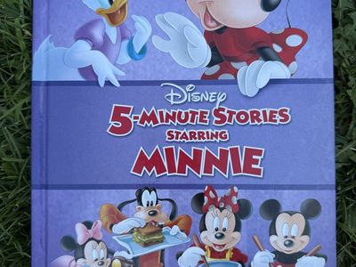 Disney 5-Minute Stories Starring Minnie, Hardcover Book - 5 Stories! (Like New)