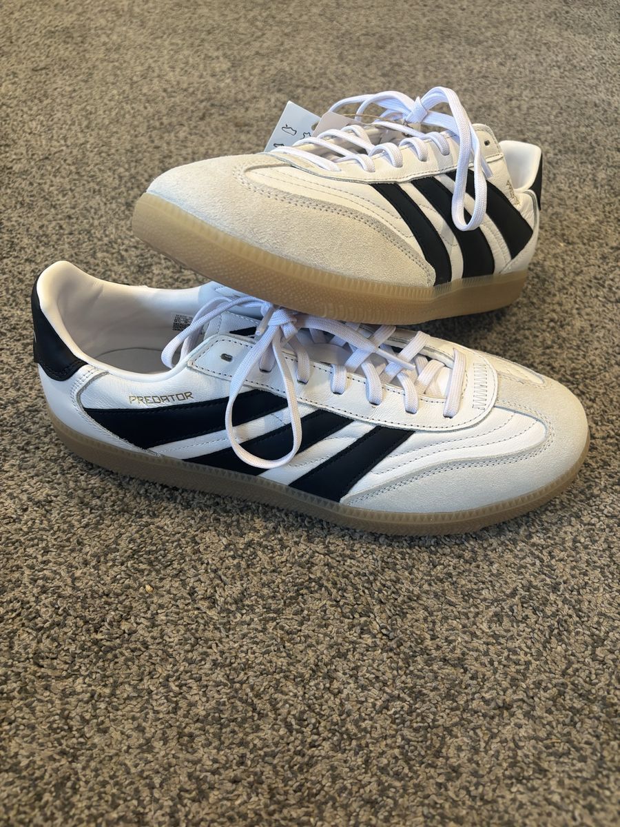 adidas Predator Freestyle Indoor White Core Black Size 9.5 ID3832