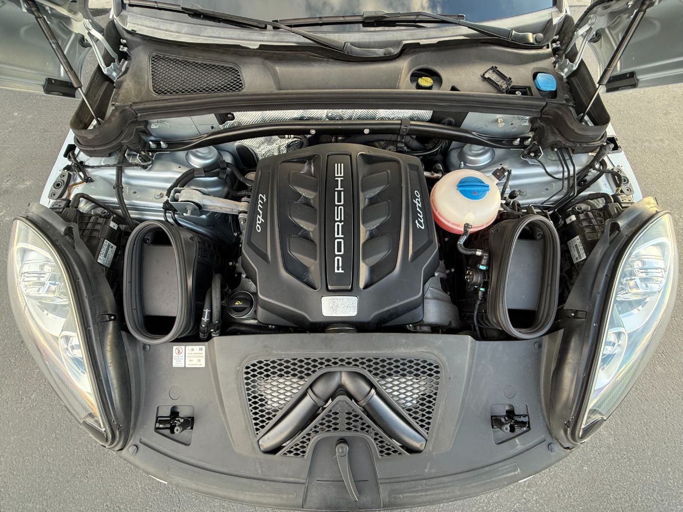 Main image 3