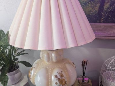 Vintage Hollywood Regency table lamp