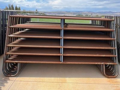 10ft Livestock Panels 63" 6-Rail J-Leg – Corral & Horse Panels