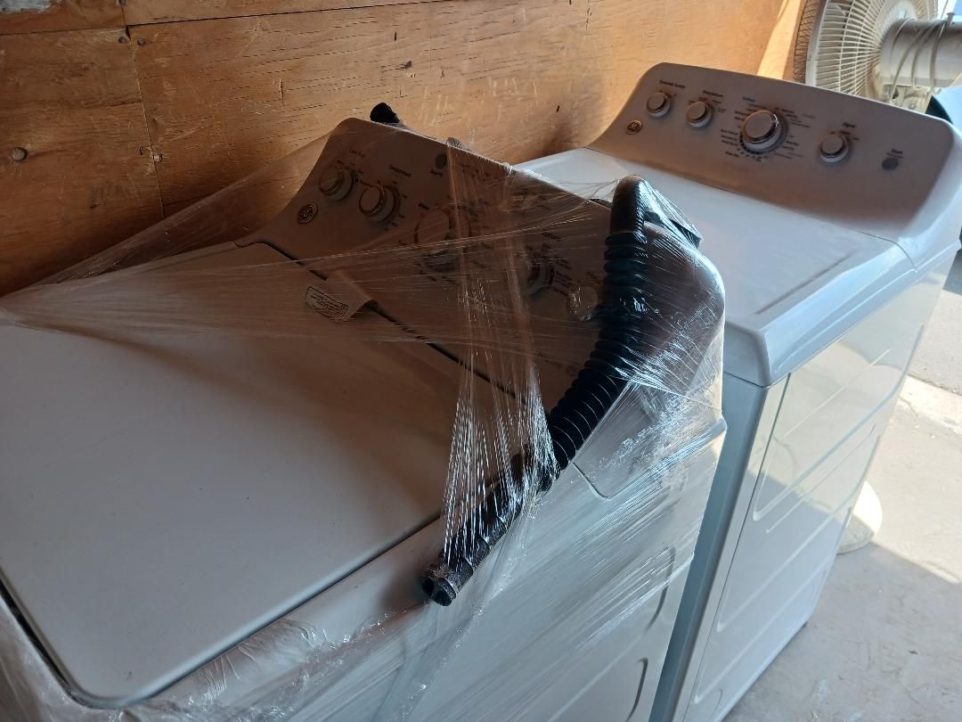 GE Washer & matching electric Dryer