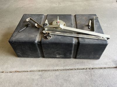 Jeep CJ-7 20 gallon fuel tank and brackets