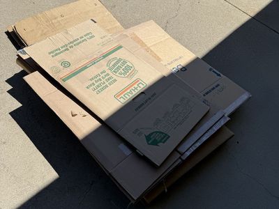 Free moving boxes