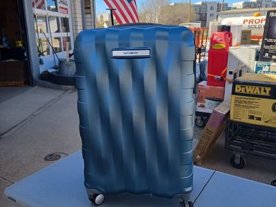 Samsonite ziplite 6 hardside spinner luggage