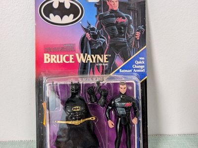 Batman Bruce Wayne Action Figure with Quick Change Armor Kenner