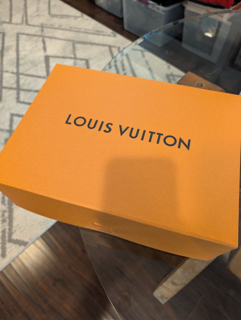 Louis Vuitton Nano Noe Tourterelle Gray/Cream